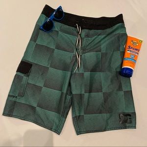 DC board shorts